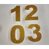 Números 20 cm de corcho con acabado en purpurina oro para celebraciones